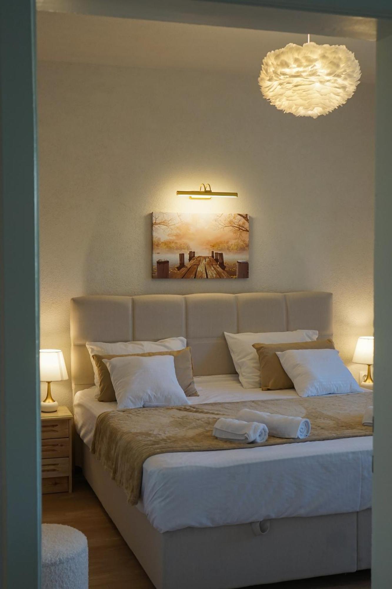 Macedonia Square Apartment *