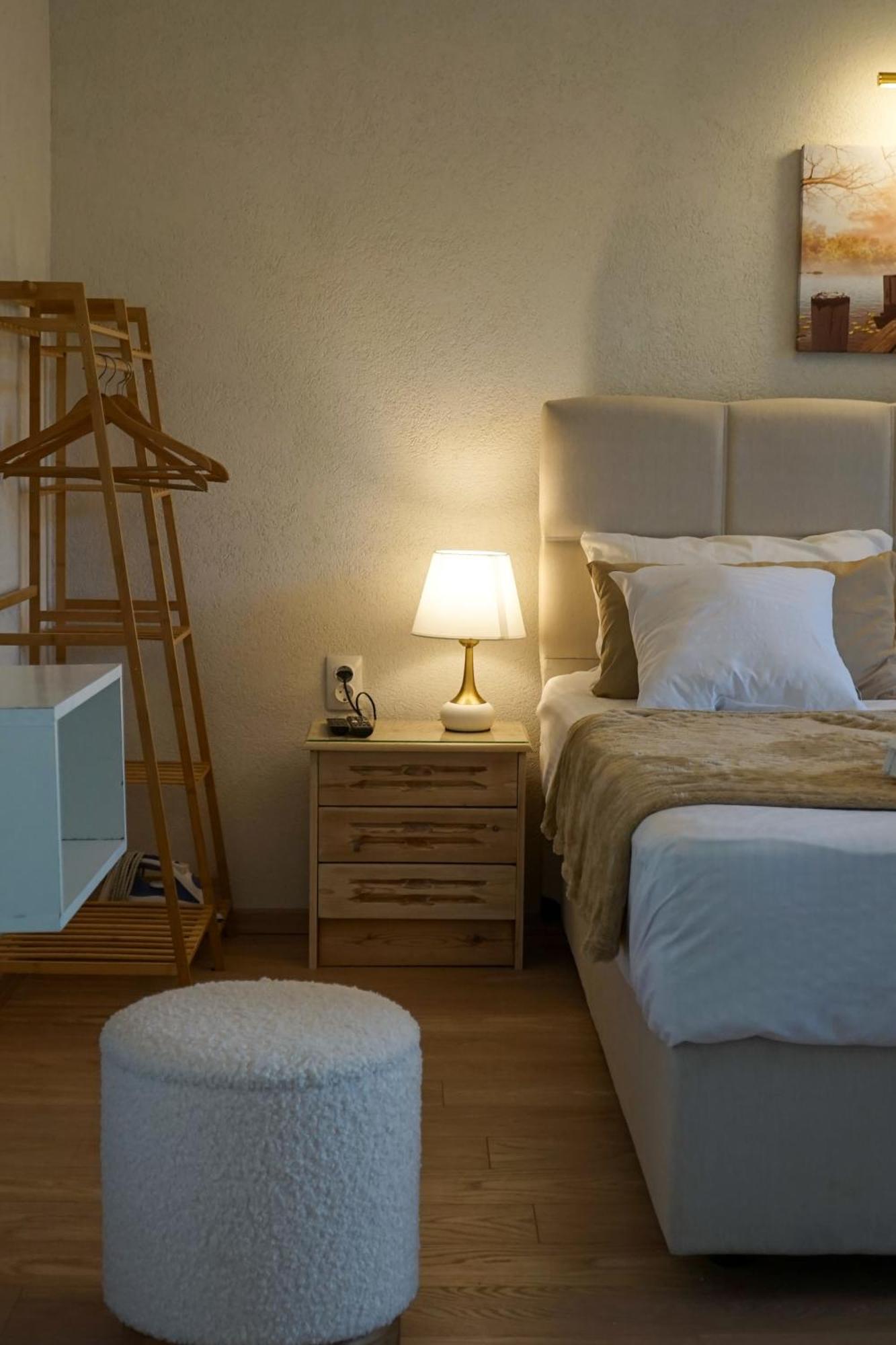 Macedonia Square Apartment *